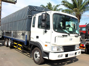 Xe tải Hyundai HD210 13.5 tấn thùng mui bạt