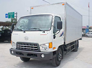 Xe tải Hyundai HD700 Đồng Vàng thùng kín 7 tấn